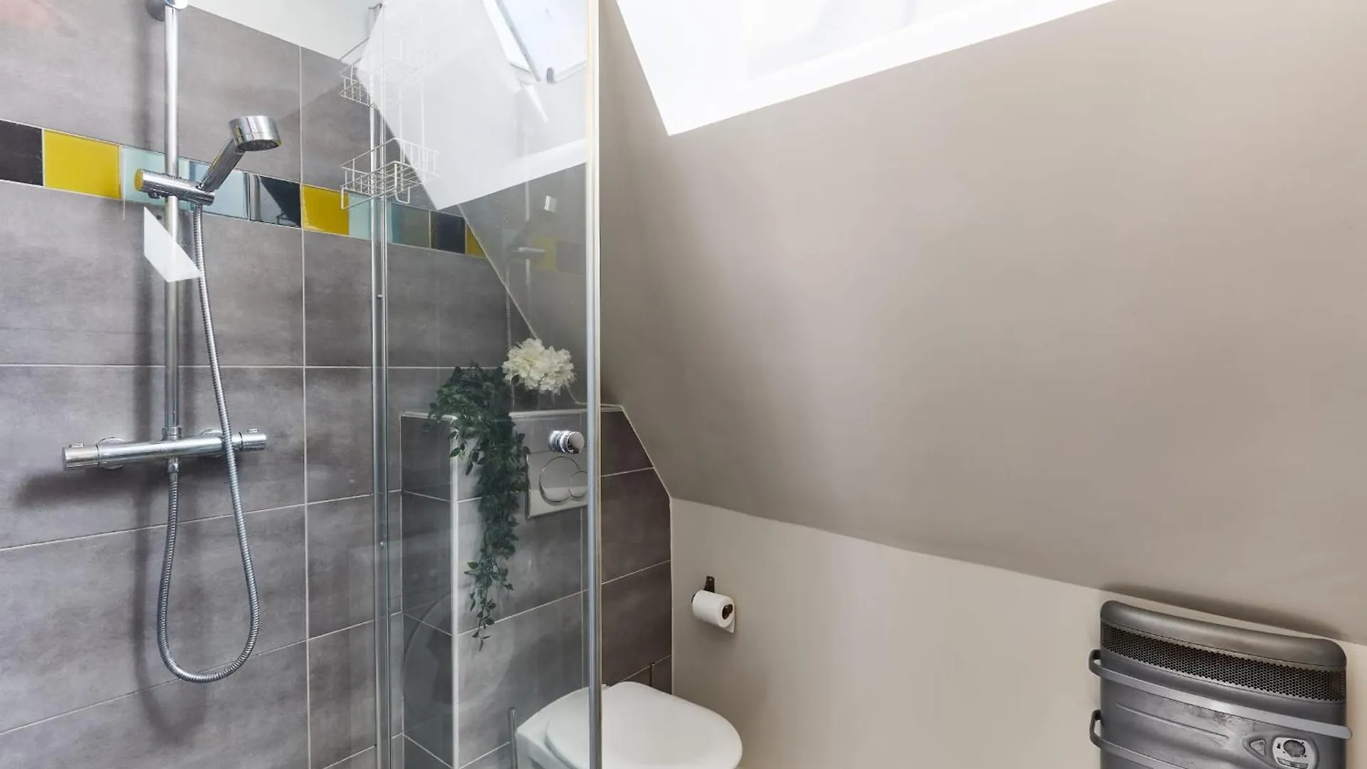 Place Des Vosges - 1br With Balcony - Cityapartmentstay Daire Paris