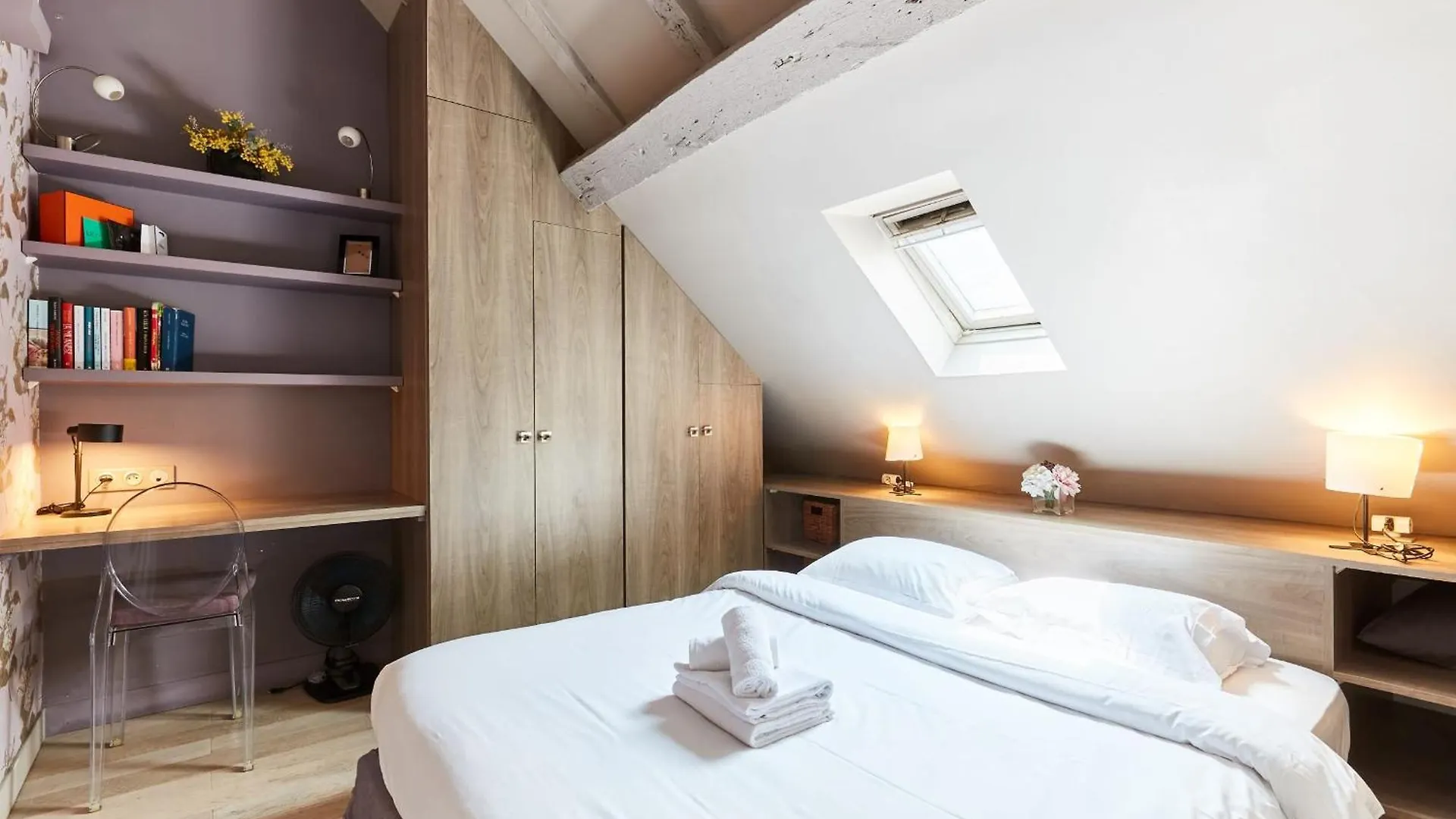 Place Des Vosges - 1br With Balcony - Cityapartmentstay Apartment