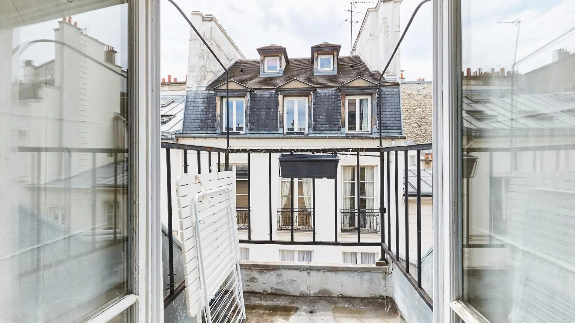 Place Des Vosges - 1br With Balcony - Cityapartmentstay Appartamento Parigi